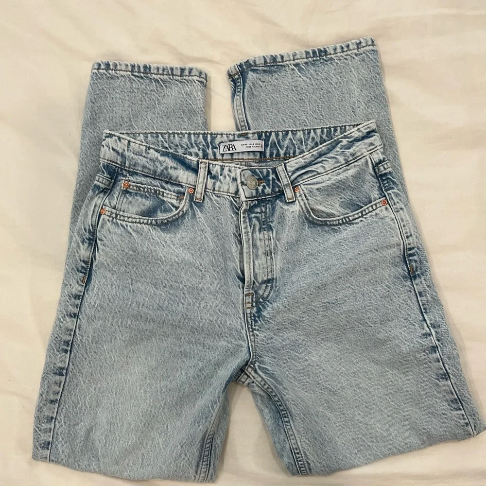 Zara Mid Rise Jean - Picture 4 of 6
